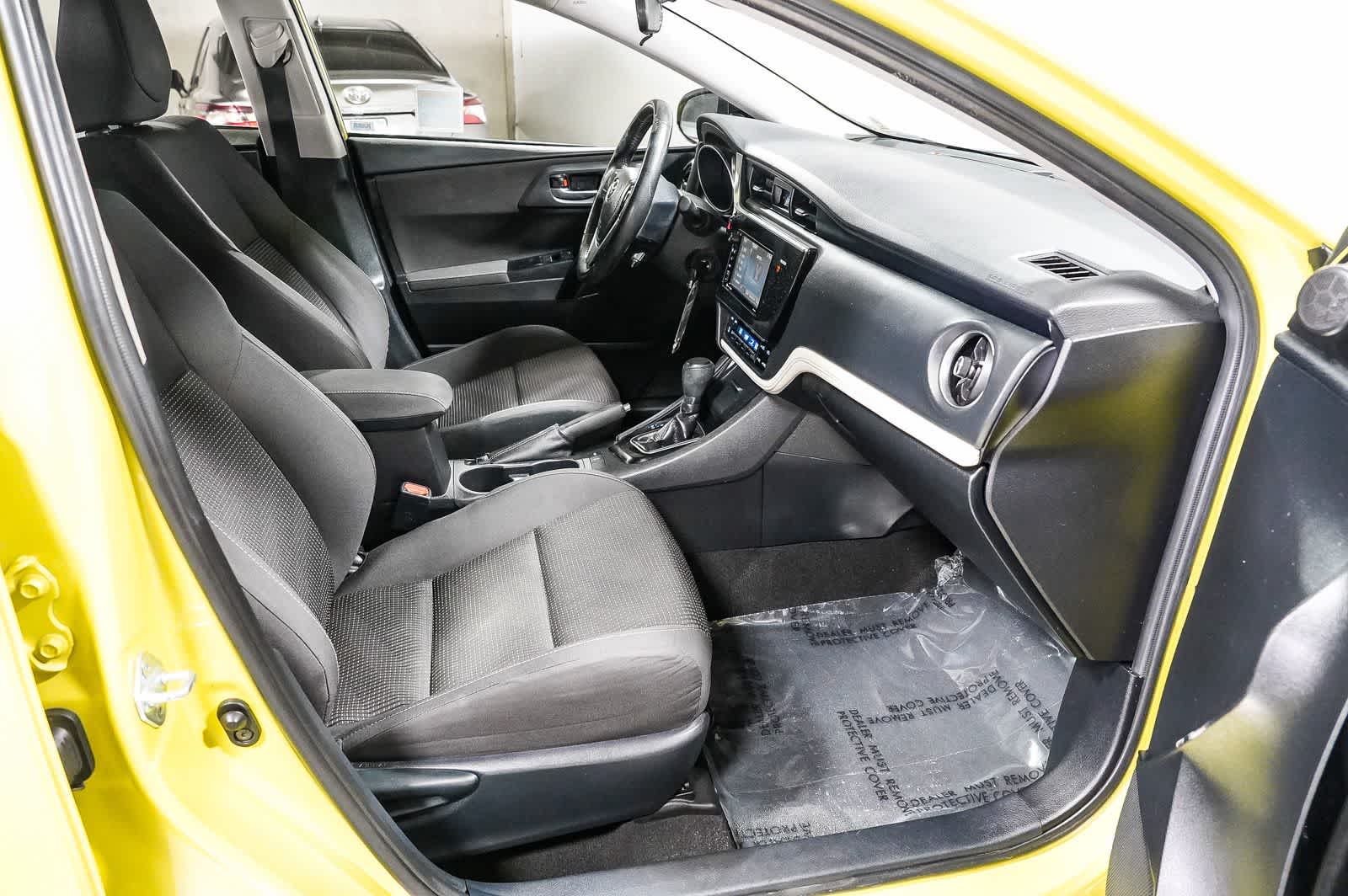 2017 Toyota Corolla iM CVT (Natl)