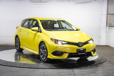 2017 Toyota Corolla iM CVT (Natl)
