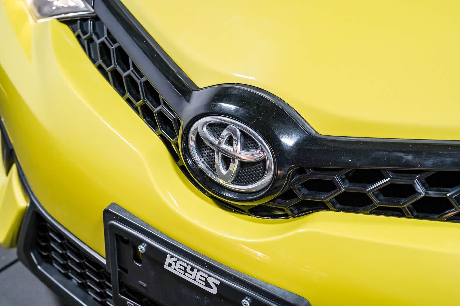 2017 Toyota Corolla iM CVT (Natl)