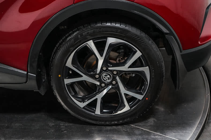 2018 Toyota C-HR XLE Premium