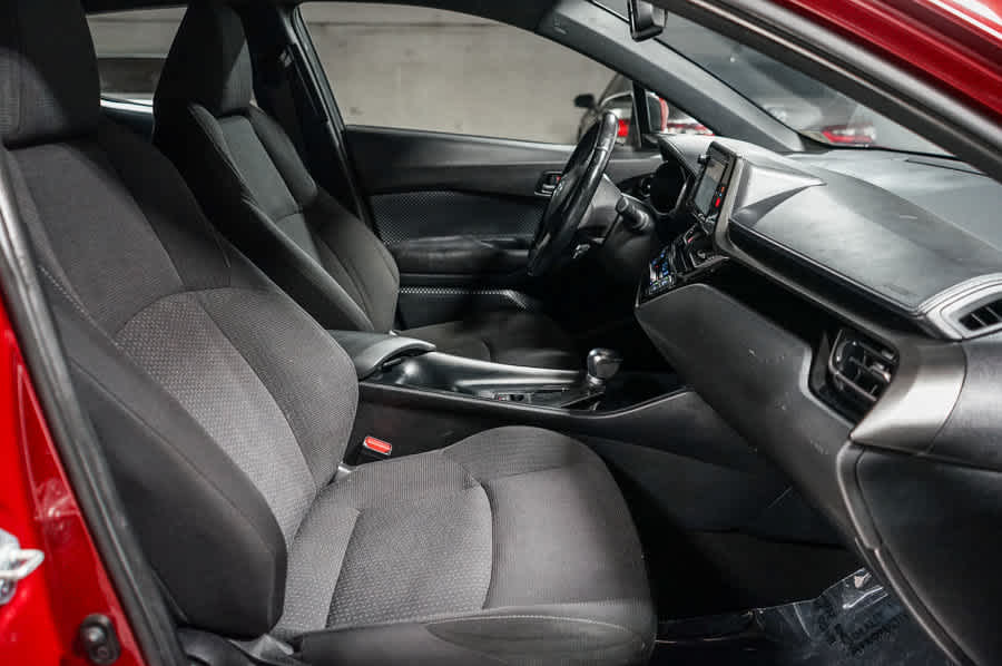 2018 Toyota C-HR XLE Premium
