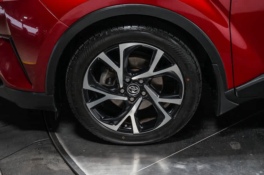 2018 Toyota C-HR XLE Premium