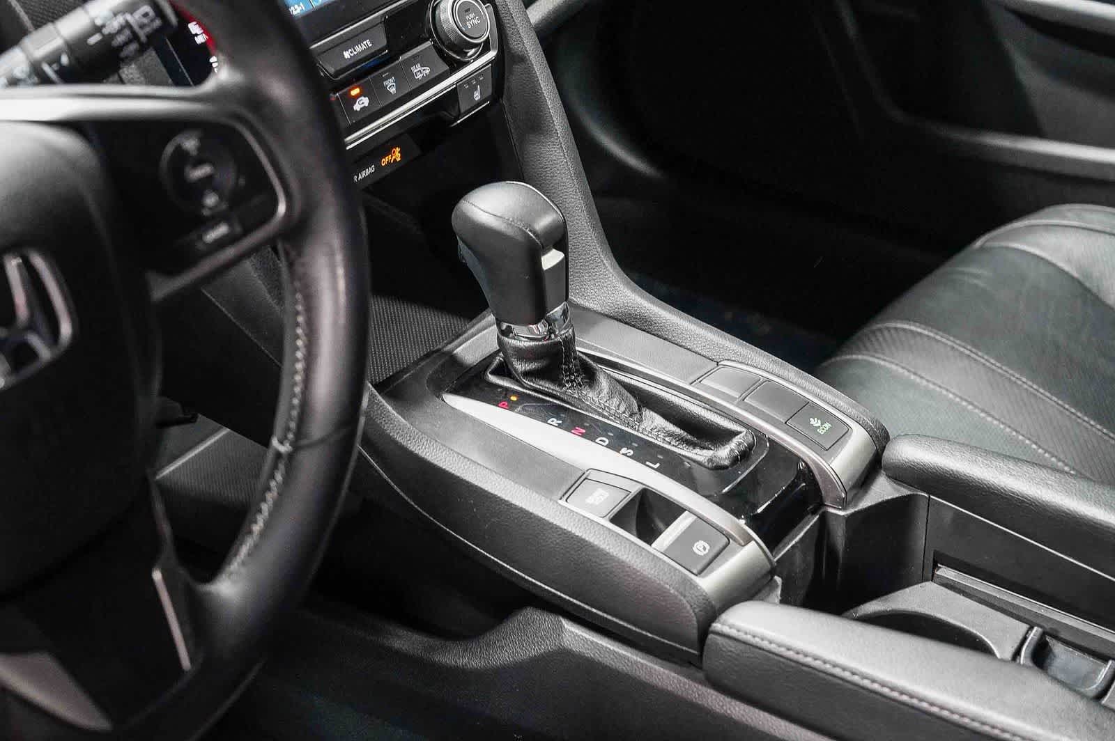 2018 Honda Civic Hatchback EX-L Navi