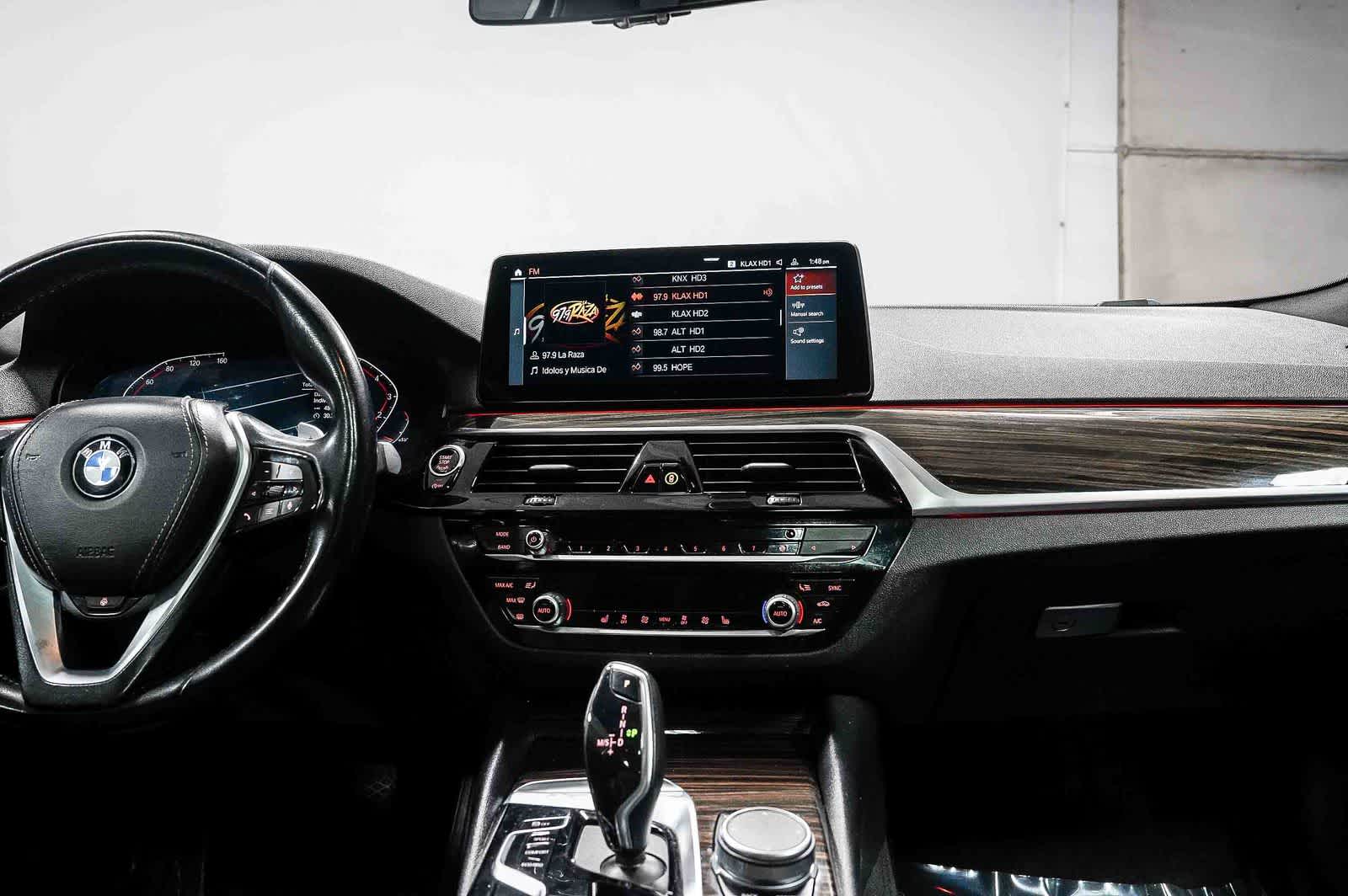 2021 BMW 530i 530i