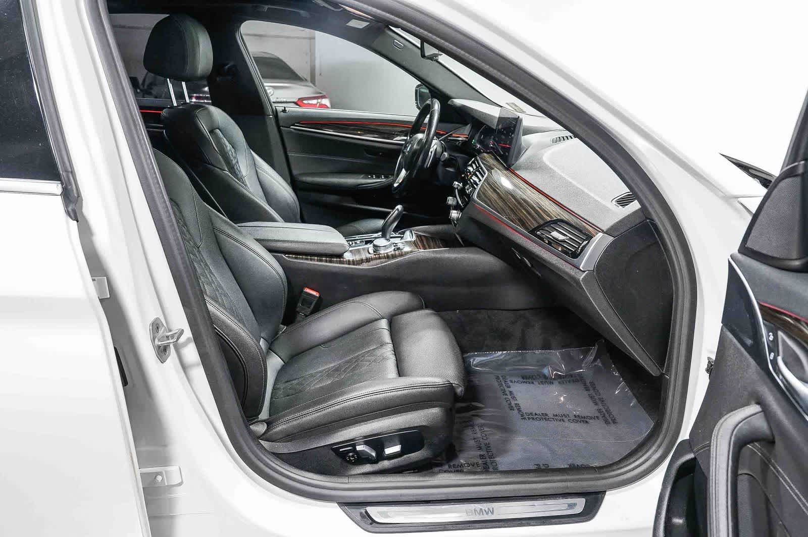 2021 BMW 530i 530i