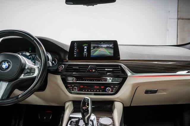 2019 BMW 5 Series 540i