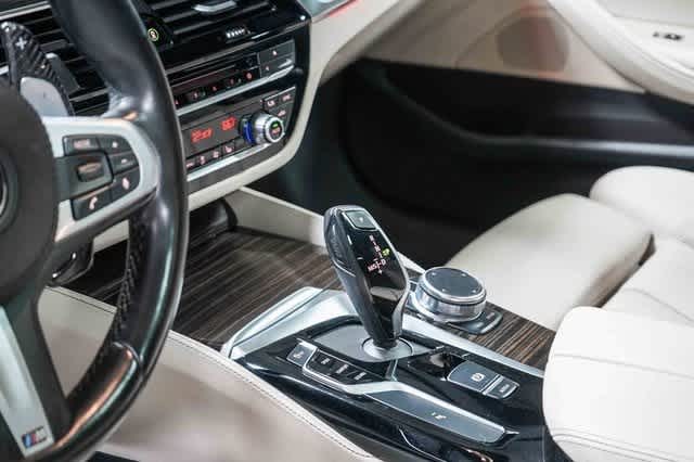 2019 BMW 5 Series 540i