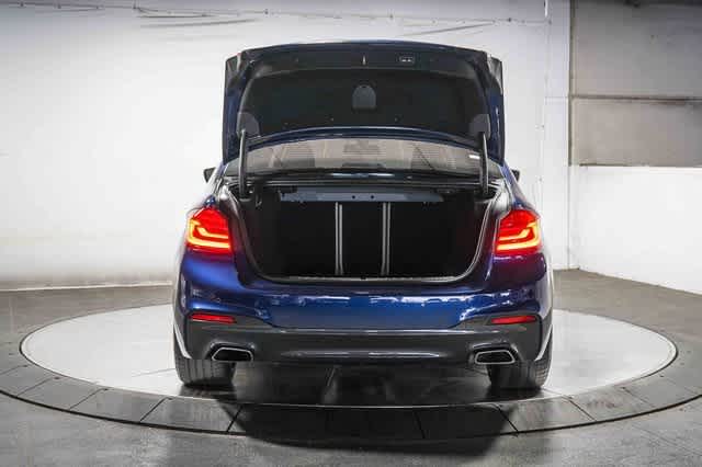 2019 BMW 5 Series 540i